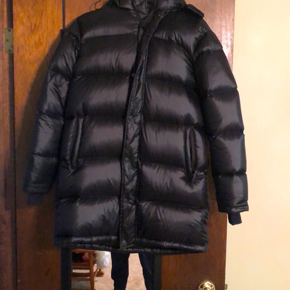 Aritzia The Super Puff Mid